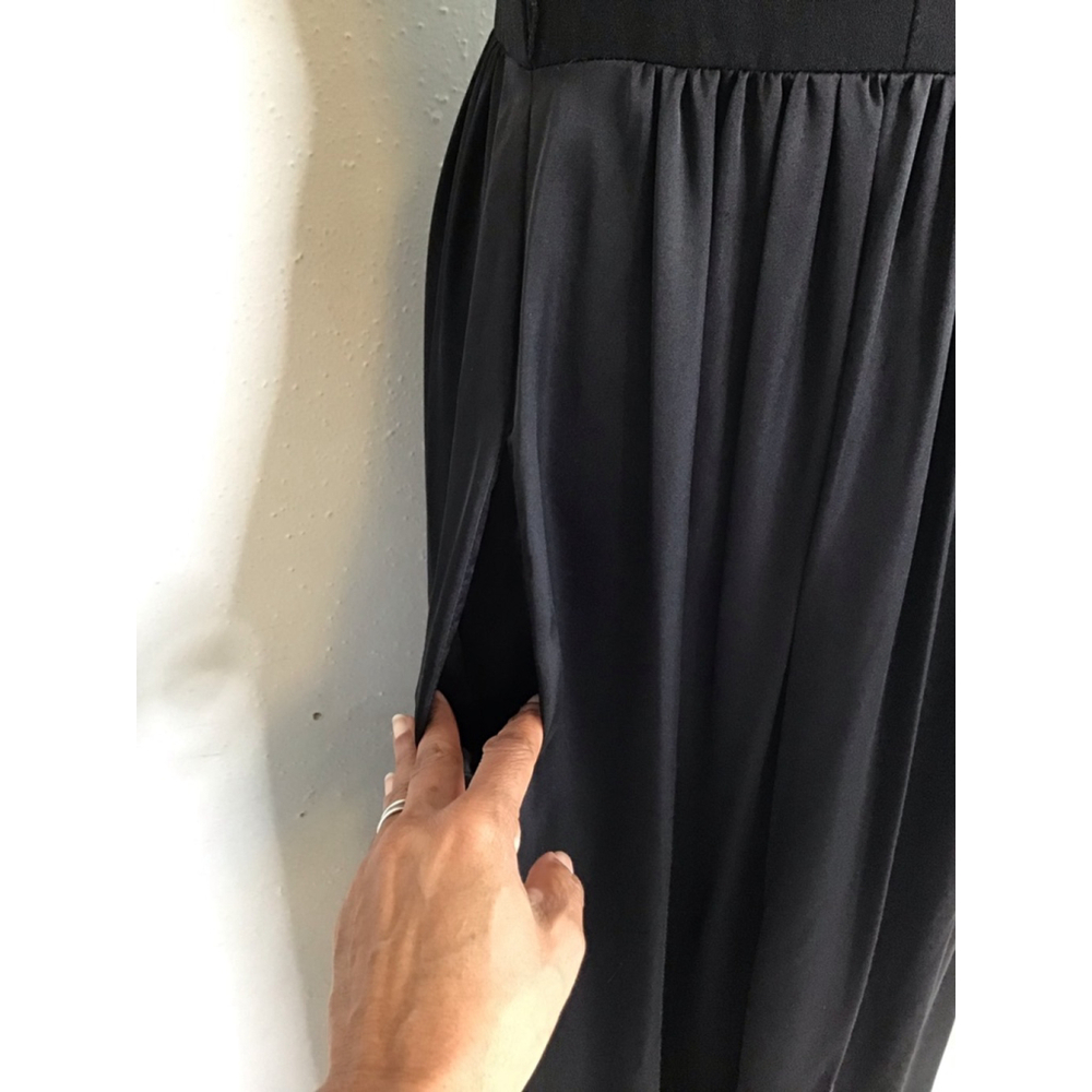 White Vera Wang Women’s Elegant Sofiscicate Black One Shoulder Maxi Dress Size 8 - Picture 8 of 15